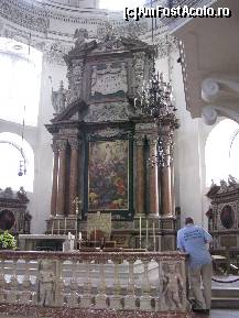 [P18] o catedrala in Salzburg » foto by cristi_an3000
 - 
<span class="allrVoted glyphicon glyphicon-heart hidden" id="av109705"></span>
<a class="m-l-10 hidden" id="sv109705" onclick="voting_Foto_DelVot(,109705,461)" role="button">șterge vot <span class="glyphicon glyphicon-remove"></span></a>
<a id="v9109705" class=" c-red"  onclick="voting_Foto_SetVot(109705)" role="button"><span class="glyphicon glyphicon-heart-empty"></span> <b>LIKE</b> = Votează poza</a> <img class="hidden"  id="f109705W9" src="/imagini/loader.gif" border="0" /><span class="AjErrMes hidden" id="e109705ErM"></span>