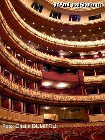 [P16] Opera din Viena » foto by cristinadumitru*
 - 
<span class="allrVoted glyphicon glyphicon-heart hidden" id="av21436"></span>
<a class="m-l-10 hidden" id="sv21436" onclick="voting_Foto_DelVot(,21436,461)" role="button">șterge vot <span class="glyphicon glyphicon-remove"></span></a>
<a id="v921436" class=" c-red"  onclick="voting_Foto_SetVot(21436)" role="button"><span class="glyphicon glyphicon-heart-empty"></span> <b>LIKE</b> = Votează poza</a> <img class="hidden"  id="f21436W9" src="/imagini/loader.gif" border="0" /><span class="AjErrMes hidden" id="e21436ErM"></span>