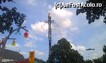 [P18] Caruselul cu lanţuri din parcul de distracţii Prater din Viena, Austria.  » foto by traian.leuca †
 - 
<span class="allrVoted glyphicon glyphicon-heart hidden" id="av485263"></span>
<a class="m-l-10 hidden" id="sv485263" onclick="voting_Foto_DelVot(,485263,461)" role="button">șterge vot <span class="glyphicon glyphicon-remove"></span></a>
<a id="v9485263" class=" c-red"  onclick="voting_Foto_SetVot(485263)" role="button"><span class="glyphicon glyphicon-heart-empty"></span> <b>LIKE</b> = Votează poza</a> <img class="hidden"  id="f485263W9" src="/imagini/loader.gif" border="0" /><span class="AjErrMes hidden" id="e485263ErM"></span>