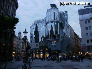 [P16] Catedrala Sfantul Stefan, reflexie » foto by IULIU ANTAL
 - 
<span class="allrVoted glyphicon glyphicon-heart hidden" id="av581744"></span>
<a class="m-l-10 hidden" id="sv581744" onclick="voting_Foto_DelVot(,581744,461)" role="button">șterge vot <span class="glyphicon glyphicon-remove"></span></a>
<a id="v9581744" class=" c-red"  onclick="voting_Foto_SetVot(581744)" role="button"><span class="glyphicon glyphicon-heart-empty"></span> <b>LIKE</b> = Votează poza</a> <img class="hidden"  id="f581744W9" src="/imagini/loader.gif" border="0" /><span class="AjErrMes hidden" id="e581744ErM"></span>