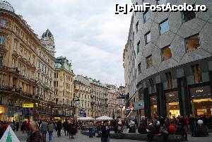 [P13] Viena, Kärntner Straße » foto by unq
 - 
<span class="allrVoted glyphicon glyphicon-heart hidden" id="av486089"></span>
<a class="m-l-10 hidden" id="sv486089" onclick="voting_Foto_DelVot(,486089,461)" role="button">șterge vot <span class="glyphicon glyphicon-remove"></span></a>
<a id="v9486089" class=" c-red"  onclick="voting_Foto_SetVot(486089)" role="button"><span class="glyphicon glyphicon-heart-empty"></span> <b>LIKE</b> = Votează poza</a> <img class="hidden"  id="f486089W9" src="/imagini/loader.gif" border="0" /><span class="AjErrMes hidden" id="e486089ErM"></span>
