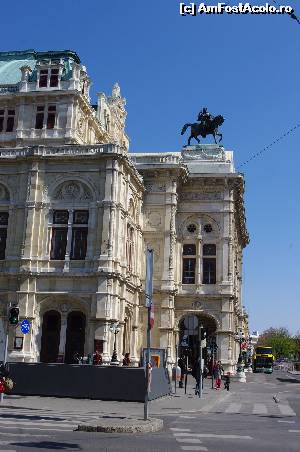 [P03] La pas prin Viena - Opera » foto by cdiana
 - 
<span class="allrVoted glyphicon glyphicon-heart hidden" id="av533421"></span>
<a class="m-l-10 hidden" id="sv533421" onclick="voting_Foto_DelVot(,533421,461)" role="button">șterge vot <span class="glyphicon glyphicon-remove"></span></a>
<a id="v9533421" class=" c-red"  onclick="voting_Foto_SetVot(533421)" role="button"><span class="glyphicon glyphicon-heart-empty"></span> <b>LIKE</b> = Votează poza</a> <img class="hidden"  id="f533421W9" src="/imagini/loader.gif" border="0" /><span class="AjErrMes hidden" id="e533421ErM"></span>