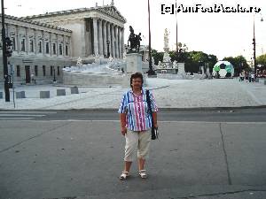 [P04 <small>[2007]</small>] Clădirea monumentală, în stil 'neoattic', cu influenţe greceşti, a Parlamentului » foto by Carmen Ion
 - 
<span class="allrVoted glyphicon glyphicon-heart hidden" id="av613107"></span>
<a class="m-l-10 hidden" id="sv613107" onclick="voting_Foto_DelVot(,613107,461)" role="button">șterge vot <span class="glyphicon glyphicon-remove"></span></a>
<a id="v9613107" class=" c-red"  onclick="voting_Foto_SetVot(613107)" role="button"><span class="glyphicon glyphicon-heart-empty"></span> <b>LIKE</b> = Votează poza</a> <img class="hidden"  id="f613107W9" src="/imagini/loader.gif" border="0" /><span class="AjErrMes hidden" id="e613107ErM"></span>