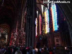 [P04] Stephansdom - vitralii deosebite » foto by Camelia19
 - 
<span class="allrVoted glyphicon glyphicon-heart hidden" id="av601058"></span>
<a class="m-l-10 hidden" id="sv601058" onclick="voting_Foto_DelVot(,601058,461)" role="button">șterge vot <span class="glyphicon glyphicon-remove"></span></a>
<a id="v9601058" class=" c-red"  onclick="voting_Foto_SetVot(601058)" role="button"><span class="glyphicon glyphicon-heart-empty"></span> <b>LIKE</b> = Votează poza</a> <img class="hidden"  id="f601058W9" src="/imagini/loader.gif" border="0" /><span class="AjErrMes hidden" id="e601058ErM"></span>