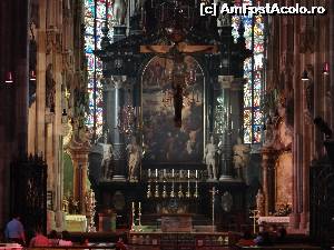 [P05] Stephansdom - altarul » foto by Camelia19
 - 
<span class="allrVoted glyphicon glyphicon-heart hidden" id="av601059"></span>
<a class="m-l-10 hidden" id="sv601059" onclick="voting_Foto_DelVot(,601059,461)" role="button">șterge vot <span class="glyphicon glyphicon-remove"></span></a>
<a id="v9601059" class=" c-red"  onclick="voting_Foto_SetVot(601059)" role="button"><span class="glyphicon glyphicon-heart-empty"></span> <b>LIKE</b> = Votează poza</a> <img class="hidden"  id="f601059W9" src="/imagini/loader.gif" border="0" /><span class="AjErrMes hidden" id="e601059ErM"></span>