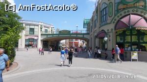 [P07] Intrarea în parcul de distracții Prater » foto by ungureanica
 - 
<span class="allrVoted glyphicon glyphicon-heart hidden" id="av971336"></span>
<a class="m-l-10 hidden" id="sv971336" onclick="voting_Foto_DelVot(,971336,461)" role="button">șterge vot <span class="glyphicon glyphicon-remove"></span></a>
<a id="v9971336" class=" c-red"  onclick="voting_Foto_SetVot(971336)" role="button"><span class="glyphicon glyphicon-heart-empty"></span> <b>LIKE</b> = Votează poza</a> <img class="hidden"  id="f971336W9" src="/imagini/loader.gif" border="0" /><span class="AjErrMes hidden" id="e971336ErM"></span>
