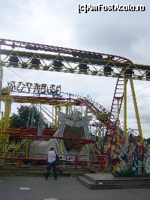 [P08] Viena, in interiorul parcului de distractii Prater, Dizzy Mouse » foto by magdalena
 - 
<span class="allrVoted glyphicon glyphicon-heart hidden" id="av151886"></span>
<a class="m-l-10 hidden" id="sv151886" onclick="voting_Foto_DelVot(,151886,461)" role="button">șterge vot <span class="glyphicon glyphicon-remove"></span></a>
<a id="v9151886" class=" c-red"  onclick="voting_Foto_SetVot(151886)" role="button"><span class="glyphicon glyphicon-heart-empty"></span> <b>LIKE</b> = Votează poza</a> <img class="hidden"  id="f151886W9" src="/imagini/loader.gif" border="0" /><span class="AjErrMes hidden" id="e151886ErM"></span>