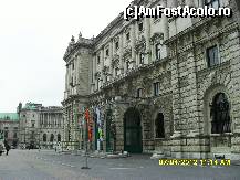 [P63] la Palatul Imperial Hofburg. » foto by adryana
 - 
<span class="allrVoted glyphicon glyphicon-heart hidden" id="av312656"></span>
<a class="m-l-10 hidden" id="sv312656" onclick="voting_Foto_DelVot(,312656,461)" role="button">șterge vot <span class="glyphicon glyphicon-remove"></span></a>
<a id="v9312656" class=" c-red"  onclick="voting_Foto_SetVot(312656)" role="button"><span class="glyphicon glyphicon-heart-empty"></span> <b>LIKE</b> = Votează poza</a> <img class="hidden"  id="f312656W9" src="/imagini/loader.gif" border="0" /><span class="AjErrMes hidden" id="e312656ErM"></span>