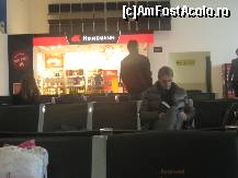 [P16] Sala de asteptare destinata zborului spre Cluj » foto by dorgo
 - 
<span class="allrVoted glyphicon glyphicon-heart hidden" id="av448126"></span>
<a class="m-l-10 hidden" id="sv448126" onclick="voting_Foto_DelVot(,448126,461)" role="button">șterge vot <span class="glyphicon glyphicon-remove"></span></a>
<a id="v9448126" class=" c-red"  onclick="voting_Foto_SetVot(448126)" role="button"><span class="glyphicon glyphicon-heart-empty"></span> <b>LIKE</b> = Votează poza</a> <img class="hidden"  id="f448126W9" src="/imagini/loader.gif" border="0" /><span class="AjErrMes hidden" id="e448126ErM"></span>