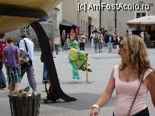 [P21] Artist... da, statea doar in batul ala » foto by DanCld
 - 
<span class="allrVoted glyphicon glyphicon-heart hidden" id="av216994"></span>
<a class="m-l-10 hidden" id="sv216994" onclick="voting_Foto_DelVot(,216994,464)" role="button">șterge vot <span class="glyphicon glyphicon-remove"></span></a>
<a id="v9216994" class=" c-red"  onclick="voting_Foto_SetVot(216994)" role="button"><span class="glyphicon glyphicon-heart-empty"></span> <b>LIKE</b> = Votează poza</a> <img class="hidden"  id="f216994W9" src="/imagini/loader.gif" border="0" /><span class="AjErrMes hidden" id="e216994ErM"></span>