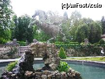 [P19] Gradinile Mirabell cu statiua Caspar Gras ce reprezinta un Pegasus ,statuie celebra datorita filmului Sunetul Muzicii. » foto by Ricone
 - 
<span class="allrVoted glyphicon glyphicon-heart hidden" id="av208814"></span>
<a class="m-l-10 hidden" id="sv208814" onclick="voting_Foto_DelVot(,208814,464)" role="button">șterge vot <span class="glyphicon glyphicon-remove"></span></a>
<a id="v9208814" class=" c-red"  onclick="voting_Foto_SetVot(208814)" role="button"><span class="glyphicon glyphicon-heart-empty"></span> <b>LIKE</b> = Votează poza</a> <img class="hidden"  id="f208814W9" src="/imagini/loader.gif" border="0" /><span class="AjErrMes hidden" id="e208814ErM"></span>