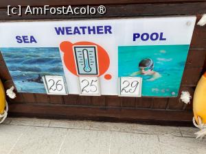 [P11] In fiecare zi este afisat acest panou cu temperatura din apa marii, din aer si din piscina incalzita. Fotografia este din data de 24.02.2024 » foto by serafim
 - 
<span class="allrVoted glyphicon glyphicon-heart hidden" id="av1415765"></span>
<a class="m-l-10 hidden" id="sv1415765" onclick="voting_Foto_DelVot(,1415765,47)" role="button">șterge vot <span class="glyphicon glyphicon-remove"></span></a>
<a id="v91415765" class=" c-red"  onclick="voting_Foto_SetVot(1415765)" role="button"><span class="glyphicon glyphicon-heart-empty"></span> <b>LIKE</b> = Votează poza</a> <img class="hidden"  id="f1415765W9" src="/imagini/loader.gif" border="0" /><span class="AjErrMes hidden" id="e1415765ErM"></span>