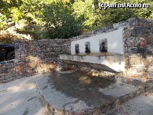 [P46] Fântână cu apă de izvor la Argyruopoli » foto by Cleopatraa
 - 
<span class="allrVoted glyphicon glyphicon-heart hidden" id="av664980"></span>
<a class="m-l-10 hidden" id="sv664980" onclick="voting_Foto_DelVot(,664980,481)" role="button">șterge vot <span class="glyphicon glyphicon-remove"></span></a>
<a id="v9664980" class=" c-red"  onclick="voting_Foto_SetVot(664980)" role="button"><span class="glyphicon glyphicon-heart-empty"></span> <b>LIKE</b> = Votează poza</a> <img class="hidden"  id="f664980W9" src="/imagini/loader.gif" border="0" /><span class="AjErrMes hidden" id="e664980ErM"></span>