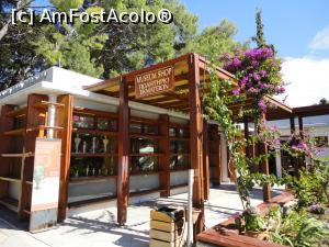 [P11] Intrare la muzeul din Knossos.  » foto by maryka
 - 
<span class="allrVoted glyphicon glyphicon-heart hidden" id="av749332"></span>
<a class="m-l-10 hidden" id="sv749332" onclick="voting_Foto_DelVot(,749332,481)" role="button">șterge vot <span class="glyphicon glyphicon-remove"></span></a>
<a id="v9749332" class=" c-red"  onclick="voting_Foto_SetVot(749332)" role="button"><span class="glyphicon glyphicon-heart-empty"></span> <b>LIKE</b> = Votează poza</a> <img class="hidden"  id="f749332W9" src="/imagini/loader.gif" border="0" /><span class="AjErrMes hidden" id="e749332ErM"></span>