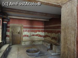 [P26] Sala Tronului, Knossos.  » foto by maryka
 - 
<span class="allrVoted glyphicon glyphicon-heart hidden" id="av749347"></span>
<a class="m-l-10 hidden" id="sv749347" onclick="voting_Foto_DelVot(,749347,481)" role="button">șterge vot <span class="glyphicon glyphicon-remove"></span></a>
<a id="v9749347" class=" c-red"  onclick="voting_Foto_SetVot(749347)" role="button"><span class="glyphicon glyphicon-heart-empty"></span> <b>LIKE</b> = Votează poza</a> <img class="hidden"  id="f749347W9" src="/imagini/loader.gif" border="0" /><span class="AjErrMes hidden" id="e749347ErM"></span>