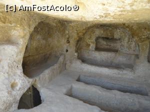 [P27] În cavitățile din munte, mormintele romane, Matala.  » foto by maryka
 - 
<span class="allrVoted glyphicon glyphicon-heart hidden" id="av749348"></span>
<a class="m-l-10 hidden" id="sv749348" onclick="voting_Foto_DelVot(,749348,481)" role="button">șterge vot <span class="glyphicon glyphicon-remove"></span></a>
<a id="v9749348" class=" c-red"  onclick="voting_Foto_SetVot(749348)" role="button"><span class="glyphicon glyphicon-heart-empty"></span> <b>LIKE</b> = Votează poza</a> <img class="hidden"  id="f749348W9" src="/imagini/loader.gif" border="0" /><span class="AjErrMes hidden" id="e749348ErM"></span>
