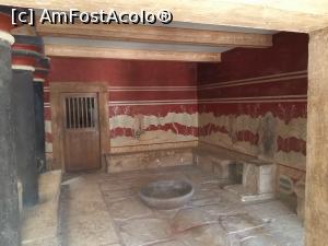 [P03] Sala tronului de la Knossos » foto by ioana74
 - 
<span class="allrVoted glyphicon glyphicon-heart hidden" id="av802244"></span>
<a class="m-l-10 hidden" id="sv802244" onclick="voting_Foto_DelVot(,802244,481)" role="button">șterge vot <span class="glyphicon glyphicon-remove"></span></a>
<a id="v9802244" class=" c-red"  onclick="voting_Foto_SetVot(802244)" role="button"><span class="glyphicon glyphicon-heart-empty"></span> <b>LIKE</b> = Votează poza</a> <img class="hidden"  id="f802244W9" src="/imagini/loader.gif" border="0" /><span class="AjErrMes hidden" id="e802244ErM"></span>