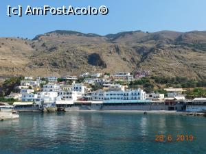 P18 [JUN-2019] Chora Sfakion, văzut de pe ferry, în timp ce plecam spe Loutro