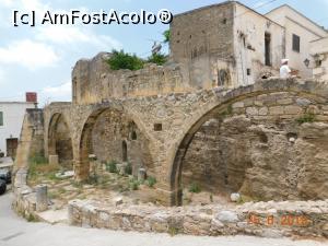 [P19] Apeductul roman din Polyrinia » foto by irinad
 - 
<span class="allrVoted glyphicon glyphicon-heart hidden" id="av1084171"></span>
<a class="m-l-10 hidden" id="sv1084171" onclick="voting_Foto_DelVot(,1084171,481)" role="button">șterge vot <span class="glyphicon glyphicon-remove"></span></a>
<a id="v91084171" class=" c-red"  onclick="voting_Foto_SetVot(1084171)" role="button"><span class="glyphicon glyphicon-heart-empty"></span> <b>LIKE</b> = Votează poza</a> <img class="hidden"  id="f1084171W9" src="/imagini/loader.gif" border="0" /><span class="AjErrMes hidden" id="e1084171ErM"></span>