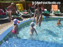 [P01] Balaceala la piscina copiilor » foto by georgeroiu
 - 
<span class="allrVoted glyphicon glyphicon-heart hidden" id="av253045"></span>
<a class="m-l-10 hidden" id="sv253045" onclick="voting_Foto_DelVot(,253045,549)" role="button">șterge vot <span class="glyphicon glyphicon-remove"></span></a>
<a id="v9253045" class=" c-red"  onclick="voting_Foto_SetVot(253045)" role="button"><span class="glyphicon glyphicon-heart-empty"></span> <b>LIKE</b> = Votează poza</a> <img class="hidden"  id="f253045W9" src="/imagini/loader.gif" border="0" /><span class="AjErrMes hidden" id="e253045ErM"></span>