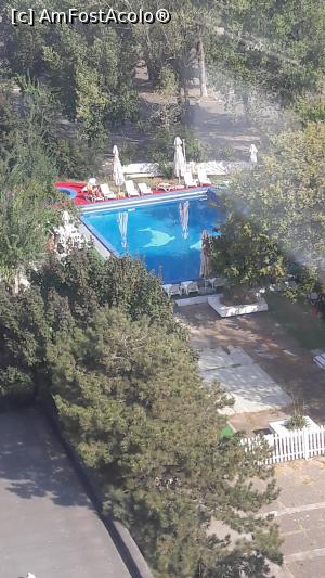 [P21] piscina hotelului - in aer liber » foto by silvia tudoran
 - 
<span class="allrVoted glyphicon glyphicon-heart hidden" id="av1009538"></span>
<a class="m-l-10 hidden" id="sv1009538" onclick="voting_Foto_DelVot(,1009538,559)" role="button">șterge vot <span class="glyphicon glyphicon-remove"></span></a>
<a id="v91009538" class=" c-red"  onclick="voting_Foto_SetVot(1009538)" role="button"><span class="glyphicon glyphicon-heart-empty"></span> <b>LIKE</b> = Votează poza</a> <img class="hidden"  id="f1009538W9" src="/imagini/loader.gif" border="0" /><span class="AjErrMes hidden" id="e1009538ErM"></span>