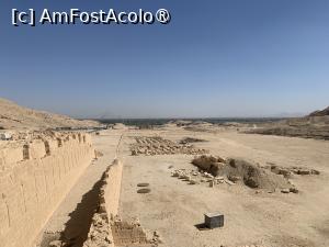 [P13] Templul Hatsepsut din Luxor » foto by AZE
 - 
<span class="allrVoted glyphicon glyphicon-heart hidden" id="av1418370"></span>
<a class="m-l-10 hidden" id="sv1418370" onclick="voting_Foto_DelVot(,1418370,566)" role="button">șterge vot <span class="glyphicon glyphicon-remove"></span></a>
<a id="v91418370" class=" c-red"  onclick="voting_Foto_SetVot(1418370)" role="button"><span class="glyphicon glyphicon-heart-empty"></span> <b>LIKE</b> = Votează poza</a> <img class="hidden"  id="f1418370W9" src="/imagini/loader.gif" border="0" /><span class="AjErrMes hidden" id="e1418370ErM"></span>
