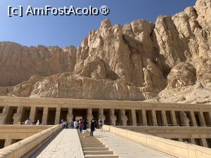 [P16] Templul Hatsepsut din Luxor,psre ultimul nivel » foto by AZE
 - 
<span class="allrVoted glyphicon glyphicon-heart hidden" id="av1418373"></span>
<a class="m-l-10 hidden" id="sv1418373" onclick="voting_Foto_DelVot(,1418373,566)" role="button">șterge vot <span class="glyphicon glyphicon-remove"></span></a>
<a id="v91418373" class=" c-red"  onclick="voting_Foto_SetVot(1418373)" role="button"><span class="glyphicon glyphicon-heart-empty"></span> <b>LIKE</b> = Votează poza</a> <img class="hidden"  id="f1418373W9" src="/imagini/loader.gif" border="0" /><span class="AjErrMes hidden" id="e1418373ErM"></span>