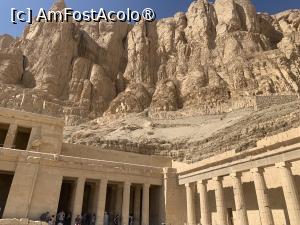 [P07] Templul Hatsepsut din Luxor este integrat în munți » foto by AZE
 - 
<span class="allrVoted glyphicon glyphicon-heart hidden" id="av1418364"></span>
<a class="m-l-10 hidden" id="sv1418364" onclick="voting_Foto_DelVot(,1418364,566)" role="button">șterge vot <span class="glyphicon glyphicon-remove"></span></a>
<a id="v91418364" class=" c-red"  onclick="voting_Foto_SetVot(1418364)" role="button"><span class="glyphicon glyphicon-heart-empty"></span> <b>LIKE</b> = Votează poza</a> <img class="hidden"  id="f1418364W9" src="/imagini/loader.gif" border="0" /><span class="AjErrMes hidden" id="e1418364ErM"></span>