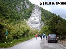 [P12] Statuia lui Decebal, sculptata in munte, de langa Esalnita » foto by tm67bru
 - 
<span class="allrVoted glyphicon glyphicon-heart hidden" id="av1346"></span>
<a class="m-l-10 hidden" id="sv1346" onclick="voting_Foto_DelVot(,1346,567)" role="button">șterge vot <span class="glyphicon glyphicon-remove"></span></a>
<a id="v91346" class=" c-red"  onclick="voting_Foto_SetVot(1346)" role="button"><span class="glyphicon glyphicon-heart-empty"></span> <b>LIKE</b> = Votează poza</a> <img class="hidden"  id="f1346W9" src="/imagini/loader.gif" border="0" /><span class="AjErrMes hidden" id="e1346ErM"></span>
