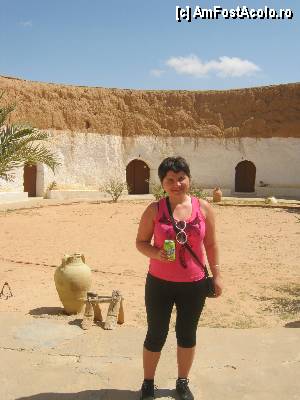 [P27] restaurant in pustiu » foto by feliciarosca
 - 
<span class="allrVoted glyphicon glyphicon-heart hidden" id="av361054"></span>
<a class="m-l-10 hidden" id="sv361054" onclick="voting_Foto_DelVot(,361054,658)" role="button">șterge vot <span class="glyphicon glyphicon-remove"></span></a>
<a id="v9361054" class=" c-red"  onclick="voting_Foto_SetVot(361054)" role="button"><span class="glyphicon glyphicon-heart-empty"></span> <b>LIKE</b> = Votează poza</a> <img class="hidden"  id="f361054W9" src="/imagini/loader.gif" border="0" /><span class="AjErrMes hidden" id="e361054ErM"></span>