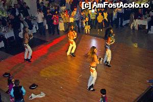 [P08] Şi dansul modern a fost prezent » foto by cher-cher
 - 
<span class="allrVoted glyphicon glyphicon-heart hidden" id="av488225"></span>
<a class="m-l-10 hidden" id="sv488225" onclick="voting_Foto_DelVot(,488225,679)" role="button">șterge vot <span class="glyphicon glyphicon-remove"></span></a>
<a id="v9488225" class=" c-red"  onclick="voting_Foto_SetVot(488225)" role="button"><span class="glyphicon glyphicon-heart-empty"></span> <b>LIKE</b> = Votează poza</a> <img class="hidden"  id="f488225W9" src="/imagini/loader.gif" border="0" /><span class="AjErrMes hidden" id="e488225ErM"></span>