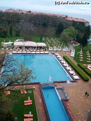 [P32] La băruleţul de la piscină se bea un espresso adevărat: mic, tare şi cremos » foto by cher-cher
 - 
<span class="allrVoted glyphicon glyphicon-heart hidden" id="av528912"></span>
<a class="m-l-10 hidden" id="sv528912" onclick="voting_Foto_DelVot(,528912,679)" role="button">șterge vot <span class="glyphicon glyphicon-remove"></span></a>
<a id="v9528912" class=" c-red"  onclick="voting_Foto_SetVot(528912)" role="button"><span class="glyphicon glyphicon-heart-empty"></span> <b>LIKE</b> = Votează poza</a> <img class="hidden"  id="f528912W9" src="/imagini/loader.gif" border="0" /><span class="AjErrMes hidden" id="e528912ErM"></span>