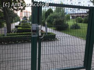 [P22] Hotel Europa - Aveai cartela puteai intra, daca nu inseamna ca nu erai de acolo » foto by mishu
 - 
<span class="allrVoted glyphicon glyphicon-heart hidden" id="av867293"></span>
<a class="m-l-10 hidden" id="sv867293" onclick="voting_Foto_DelVot(,867293,731)" role="button">șterge vot <span class="glyphicon glyphicon-remove"></span></a>
<a id="v9867293" class=" c-red"  onclick="voting_Foto_SetVot(867293)" role="button"><span class="glyphicon glyphicon-heart-empty"></span> <b>LIKE</b> = Votează poza</a> <img class="hidden"  id="f867293W9" src="/imagini/loader.gif" border="0" /><span class="AjErrMes hidden" id="e867293ErM"></span>