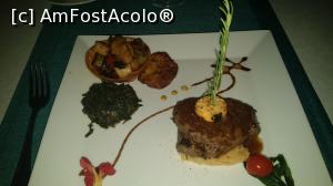 [P23] restaurant a la carte » foto by ioana1976
 - 
<span class="allrVoted glyphicon glyphicon-heart hidden" id="av789515"></span>
<a class="m-l-10 hidden" id="sv789515" onclick="voting_Foto_DelVot(,789515,74)" role="button">șterge vot <span class="glyphicon glyphicon-remove"></span></a>
<a id="v9789515" class=" c-red"  onclick="voting_Foto_SetVot(789515)" role="button"><span class="glyphicon glyphicon-heart-empty"></span> <b>LIKE</b> = Votează poza</a> <img class="hidden"  id="f789515W9" src="/imagini/loader.gif" border="0" /><span class="AjErrMes hidden" id="e789515ErM"></span>