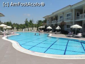 [P08] Vilele cu piscina » foto by marga b
 - 
<span class="allrVoted glyphicon glyphicon-heart hidden" id="av766529"></span>
<a class="m-l-10 hidden" id="sv766529" onclick="voting_Foto_DelVot(,766529,74)" role="button">șterge vot <span class="glyphicon glyphicon-remove"></span></a>
<a id="v9766529" class=" c-red"  onclick="voting_Foto_SetVot(766529)" role="button"><span class="glyphicon glyphicon-heart-empty"></span> <b>LIKE</b> = Votează poza</a> <img class="hidden"  id="f766529W9" src="/imagini/loader.gif" border="0" /><span class="AjErrMes hidden" id="e766529ErM"></span>