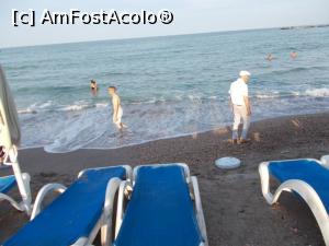 [P22] Joi seara la șezlonguri. Observați panta unde sunt șezlongurile. » foto by Zoazore
 - 
<span class="allrVoted glyphicon glyphicon-heart hidden" id="av1389536"></span>
<a class="m-l-10 hidden" id="sv1389536" onclick="voting_Foto_DelVot(,1389536,766)" role="button">șterge vot <span class="glyphicon glyphicon-remove"></span></a>
<a id="v91389536" class=" c-red"  onclick="voting_Foto_SetVot(1389536)" role="button"><span class="glyphicon glyphicon-heart-empty"></span> <b>LIKE</b> = Votează poza</a> <img class="hidden"  id="f1389536W9" src="/imagini/loader.gif" border="0" /><span class="AjErrMes hidden" id="e1389536ErM"></span>
