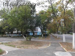[P26] SPAȚII VERZI PÂRJOLITE... ÎN COPILĂRIE, ÎMI AMINTESC CĂ AICI EXISTAU SISTEME DE IRIGARE A ACESTOR SPAȚII, MULTE, MULTE FLORI, COPACI SĂNĂTOȘI CURĂȚAȚI DE MESERIAȘI...  » foto by lia popa
 - 
<span class="allrVoted glyphicon glyphicon-heart hidden" id="av781762"></span>
<a class="m-l-10 hidden" id="sv781762" onclick="voting_Foto_DelVot(,781762,766)" role="button">șterge vot <span class="glyphicon glyphicon-remove"></span></a>
<a id="v9781762" class=" c-red"  onclick="voting_Foto_SetVot(781762)" role="button"><span class="glyphicon glyphicon-heart-empty"></span> <b>LIKE</b> = Votează poza</a> <img class="hidden"  id="f781762W9" src="/imagini/loader.gif" border="0" /><span class="AjErrMes hidden" id="e781762ErM"></span>