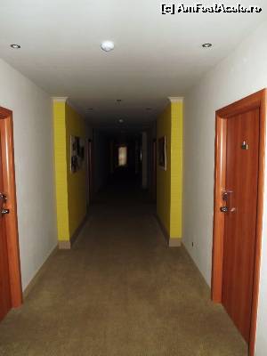 [P06] Iaki Hotel - holul de la etajul patru » foto by Dragoș_MD
 - 
<span class="allrVoted glyphicon glyphicon-heart hidden" id="av583546"></span>
<a class="m-l-10 hidden" id="sv583546" onclick="voting_Foto_DelVot(,583546,768)" role="button">șterge vot <span class="glyphicon glyphicon-remove"></span></a>
<a id="v9583546" class=" c-red"  onclick="voting_Foto_SetVot(583546)" role="button"><span class="glyphicon glyphicon-heart-empty"></span> <b>LIKE</b> = Votează poza</a> <img class="hidden"  id="f583546W9" src="/imagini/loader.gif" border="0" /><span class="AjErrMes hidden" id="e583546ErM"></span>
