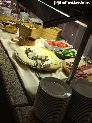 [P12] mic dejun la iaki » foto by Dan&Ema
 - 
<span class="allrVoted glyphicon glyphicon-heart hidden" id="av700005"></span>
<a class="m-l-10 hidden" id="sv700005" onclick="voting_Foto_DelVot(,700005,768)" role="button">șterge vot <span class="glyphicon glyphicon-remove"></span></a>
<a id="v9700005" class=" c-red"  onclick="voting_Foto_SetVot(700005)" role="button"><span class="glyphicon glyphicon-heart-empty"></span> <b>LIKE</b> = Votează poza</a> <img class="hidden"  id="f700005W9" src="/imagini/loader.gif" border="0" /><span class="AjErrMes hidden" id="e700005ErM"></span>