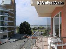 [P17] Balconul vecin.In stanga se vede un colt din hotelul Comandor » foto by MCM
 - 
<span class="allrVoted glyphicon glyphicon-heart hidden" id="av333895"></span>
<a class="m-l-10 hidden" id="sv333895" onclick="voting_Foto_DelVot(,333895,775)" role="button">șterge vot <span class="glyphicon glyphicon-remove"></span></a>
<a id="v9333895" class=" c-red"  onclick="voting_Foto_SetVot(333895)" role="button"><span class="glyphicon glyphicon-heart-empty"></span> <b>LIKE</b> = Votează poza</a> <img class="hidden"  id="f333895W9" src="/imagini/loader.gif" border="0" /><span class="AjErrMes hidden" id="e333895ErM"></span>