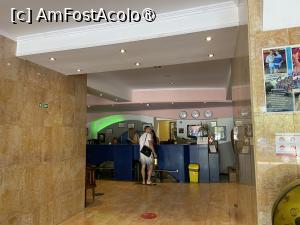 [P05] Hotel Majestic Mamaia - recepţia » foto by nicole33
 - 
<span class="allrVoted glyphicon glyphicon-heart hidden" id="av1511800"></span>
<a class="m-l-10 hidden" id="sv1511800" onclick="voting_Foto_DelVot(,1511800,782)" role="button">șterge vot <span class="glyphicon glyphicon-remove"></span></a>
<a id="v91511800" class=" c-red"  onclick="voting_Foto_SetVot(1511800)" role="button"><span class="glyphicon glyphicon-heart-empty"></span> <b>LIKE</b> = Votează poza</a> <img class="hidden"  id="f1511800W9" src="/imagini/loader.gif" border="0" /><span class="AjErrMes hidden" id="e1511800ErM"></span>