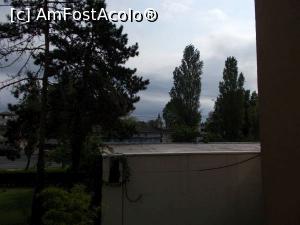 [P24] Vedere din balcon în față » foto by Zoazore
 - 
<span class="allrVoted glyphicon glyphicon-heart hidden" id="av1387593"></span>
<a class="m-l-10 hidden" id="sv1387593" onclick="voting_Foto_DelVot(,1387593,793)" role="button">șterge vot <span class="glyphicon glyphicon-remove"></span></a>
<a id="v91387593" class=" c-red"  onclick="voting_Foto_SetVot(1387593)" role="button"><span class="glyphicon glyphicon-heart-empty"></span> <b>LIKE</b> = Votează poza</a> <img class="hidden"  id="f1387593W9" src="/imagini/loader.gif" border="0" /><span class="AjErrMes hidden" id="e1387593ErM"></span>