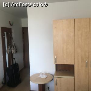 [P04] Hotel Miorița-camera » foto by Yersinia Pestis
 - 
<span class="allrVoted glyphicon glyphicon-heart hidden" id="av1246866"></span>
<a class="m-l-10 hidden" id="sv1246866" onclick="voting_Foto_DelVot(,1246866,828)" role="button">șterge vot <span class="glyphicon glyphicon-remove"></span></a>
<a id="v91246866" class=" c-red"  onclick="voting_Foto_SetVot(1246866)" role="button"><span class="glyphicon glyphicon-heart-empty"></span> <b>LIKE</b> = Votează poza</a> <img class="hidden"  id="f1246866W9" src="/imagini/loader.gif" border="0" /><span class="AjErrMes hidden" id="e1246866ErM"></span>