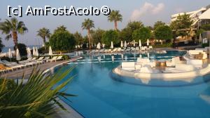 [P09] o alta parte a piscinei » foto by elenaadina
 - 
<span class="allrVoted glyphicon glyphicon-heart hidden" id="av1211900"></span>
<a class="m-l-10 hidden" id="sv1211900" onclick="voting_Foto_DelVot(,1211900,83)" role="button">șterge vot <span class="glyphicon glyphicon-remove"></span></a>
<a id="v91211900" class=" c-red"  onclick="voting_Foto_SetVot(1211900)" role="button"><span class="glyphicon glyphicon-heart-empty"></span> <b>LIKE</b> = Votează poza</a> <img class="hidden"  id="f1211900W9" src="/imagini/loader.gif" border="0" /><span class="AjErrMes hidden" id="e1211900ErM"></span>