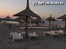 [P01] Plaja dimineata la ora 6:30. (o persoana pe plaja) » foto by Vipera*
 - 
<span class="allrVoted glyphicon glyphicon-heart hidden" id="av320572"></span>
<a class="m-l-10 hidden" id="sv320572" onclick="voting_Foto_DelVot(,320572,836)" role="button">șterge vot <span class="glyphicon glyphicon-remove"></span></a>
<a id="v9320572" class=" c-red"  onclick="voting_Foto_SetVot(320572)" role="button"><span class="glyphicon glyphicon-heart-empty"></span> <b>LIKE</b> = Votează poza</a> <img class="hidden"  id="f320572W9" src="/imagini/loader.gif" border="0" /><span class="AjErrMes hidden" id="e320572ErM"></span>