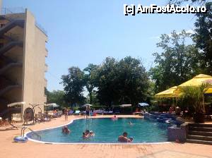 [P14] Piscina hotelului » foto by d3m3ntzial
 - 
<span class="allrVoted glyphicon glyphicon-heart hidden" id="av452566"></span>
<a class="m-l-10 hidden" id="sv452566" onclick="voting_Foto_DelVot(,452566,840)" role="button">șterge vot <span class="glyphicon glyphicon-remove"></span></a>
<a id="v9452566" class=" c-red"  onclick="voting_Foto_SetVot(452566)" role="button"><span class="glyphicon glyphicon-heart-empty"></span> <b>LIKE</b> = Votează poza</a> <img class="hidden"  id="f452566W9" src="/imagini/loader.gif" border="0" /><span class="AjErrMes hidden" id="e452566ErM"></span>