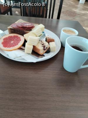 [P06] micul dejun cam simplu » foto by Teodor17
 - 
<span class="allrVoted glyphicon glyphicon-heart hidden" id="av1499860"></span>
<a class="m-l-10 hidden" id="sv1499860" onclick="voting_Foto_DelVot(,1499860,848)" role="button">șterge vot <span class="glyphicon glyphicon-remove"></span></a>
<a id="v91499860" class=" c-red"  onclick="voting_Foto_SetVot(1499860)" role="button"><span class="glyphicon glyphicon-heart-empty"></span> <b>LIKE</b> = Votează poza</a> <img class="hidden"  id="f1499860W9" src="/imagini/loader.gif" border="0" /><span class="AjErrMes hidden" id="e1499860ErM"></span>