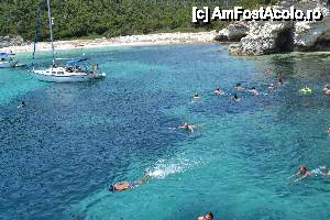 [P04] In croaziera la anti- paxos, am oprit pentru baie in apele turquoise, calda apa, permute, colaci, ochelari se dau de pe vas.  » foto by blonduta_blue
 - 
<span class="allrVoted glyphicon glyphicon-heart hidden" id="av433462"></span>
<a class="m-l-10 hidden" id="sv433462" onclick="voting_Foto_DelVot(,433462,929)" role="button">șterge vot <span class="glyphicon glyphicon-remove"></span></a>
<a id="v9433462" class=" c-red"  onclick="voting_Foto_SetVot(433462)" role="button"><span class="glyphicon glyphicon-heart-empty"></span> <b>LIKE</b> = Votează poza</a> <img class="hidden"  id="f433462W9" src="/imagini/loader.gif" border="0" /><span class="AjErrMes hidden" id="e433462ErM"></span>