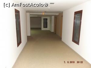 [P06] holul hotelului, f. curat » foto by costeldobre
 - 
<span class="allrVoted glyphicon glyphicon-heart hidden" id="av748318"></span>
<a class="m-l-10 hidden" id="sv748318" onclick="voting_Foto_DelVot(,748318,935)" role="button">șterge vot <span class="glyphicon glyphicon-remove"></span></a>
<a id="v9748318" class=" c-red"  onclick="voting_Foto_SetVot(748318)" role="button"><span class="glyphicon glyphicon-heart-empty"></span> <b>LIKE</b> = Votează poza</a> <img class="hidden"  id="f748318W9" src="/imagini/loader.gif" border="0" /><span class="AjErrMes hidden" id="e748318ErM"></span>