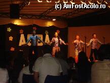[P07] ANIMATIE-SEARA ABBA » foto by turista
 - 
<span class="allrVoted glyphicon glyphicon-heart hidden" id="av10713"></span>
<a class="m-l-10 hidden" id="sv10713" onclick="voting_Foto_DelVot(,10713,947)" role="button">șterge vot <span class="glyphicon glyphicon-remove"></span></a>
<a id="v910713" class=" c-red"  onclick="voting_Foto_SetVot(10713)" role="button"><span class="glyphicon glyphicon-heart-empty"></span> <b>LIKE</b> = Votează poza</a> <img class="hidden"  id="f10713W9" src="/imagini/loader.gif" border="0" /><span class="AjErrMes hidden" id="e10713ErM"></span>